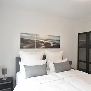 familienfreundliche Neubauwohnung mit Terrasse Apartment
